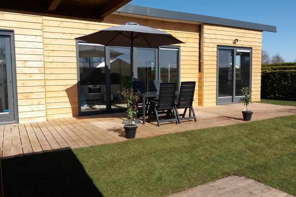 Luxe Vakantie Bungalow Met 3 Slaapkamers Dronrijp Zewnętrze zdjęcie